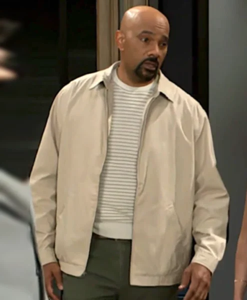 Beyond the Gates S01 Elon Hawthorne Beige Jacket.webp