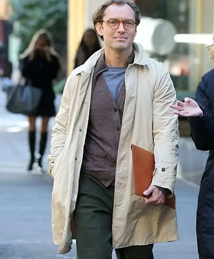 A Rainy Day In New York Ted Davidoff White Coat frontt.webp