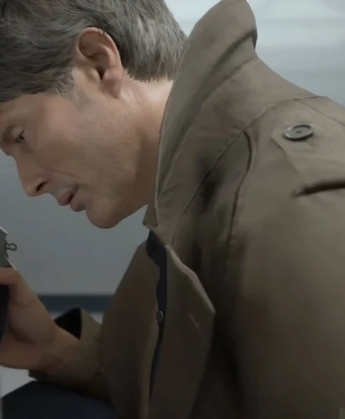 Clifford Unger Death Stranding Trench Coat Shoulders.webp