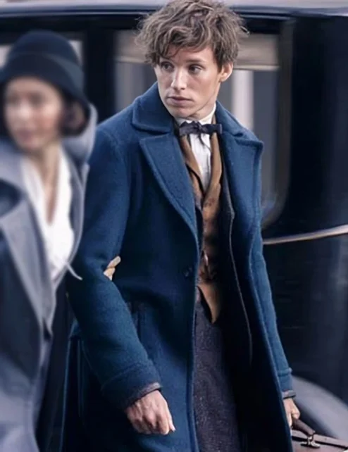 Fantastic Beasts Newt Scamander Light Blue Coat.webp