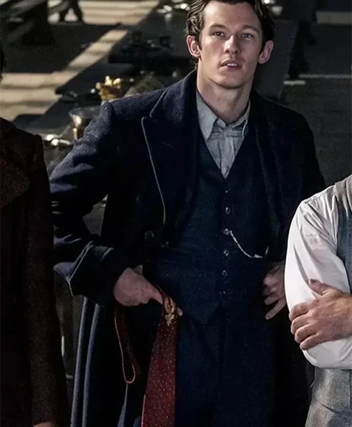 Fantastic Beasts The Secrets of Dumbledore Theseus Scamander Black Coat front.webp