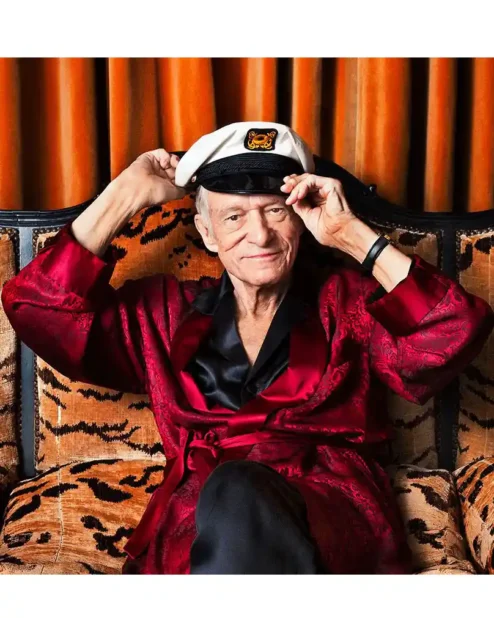 Hugh Hefner Costume.webp