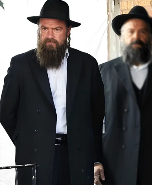 Liev Schreiber Caught Stealing Long Coat For Sale.webp