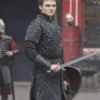 Prince Edmund Vikings Valhalla Black Coat right.webp