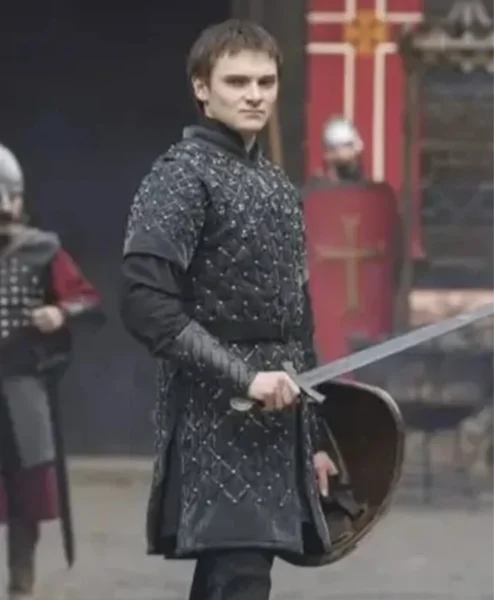 Prince Edmund Vikings Valhalla Black Coat right.webp
