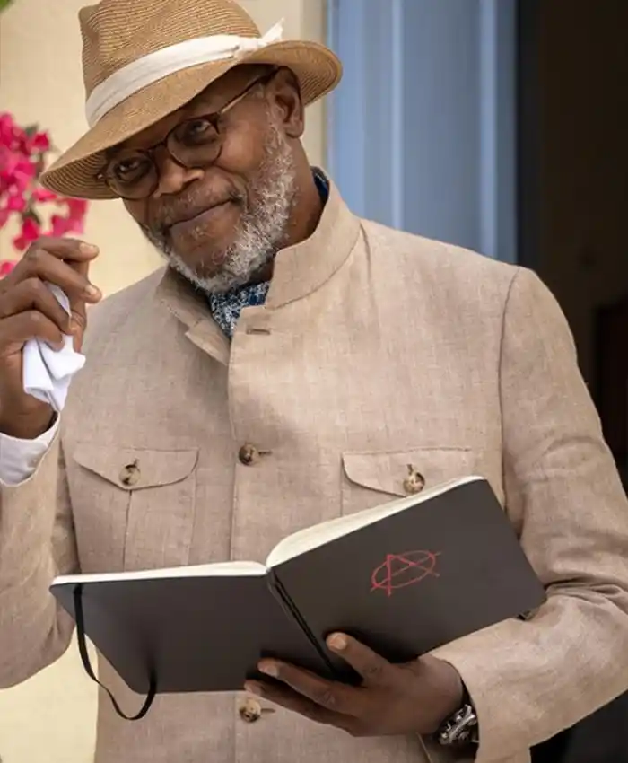 Samuel L. Jackson Argylle 2024 Beige Coat left.webp