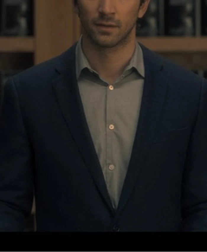 The Haunting of Hill House Steven Crain Blue Blazer.webp