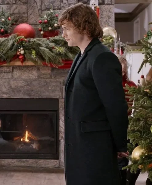 The Knight Before Christmas Sir Cole Green Coat left.webp